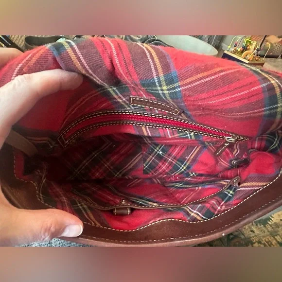 Dooney & Bourke Brown Leather Bag with Cream Shearling plaid lining - Picture 6 of 9